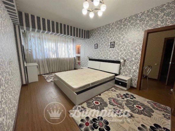 1 комнатная переделанная в 2-х комнатную в центре города