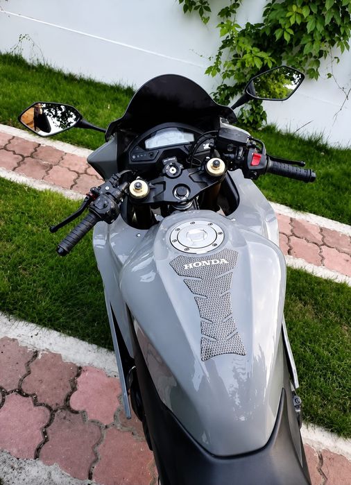 Honda CBR 600FA Motocicleta