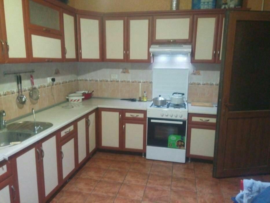 Кирпичный дом и участок