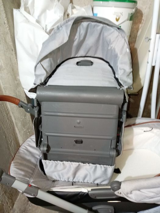 Продавам бебешка количка