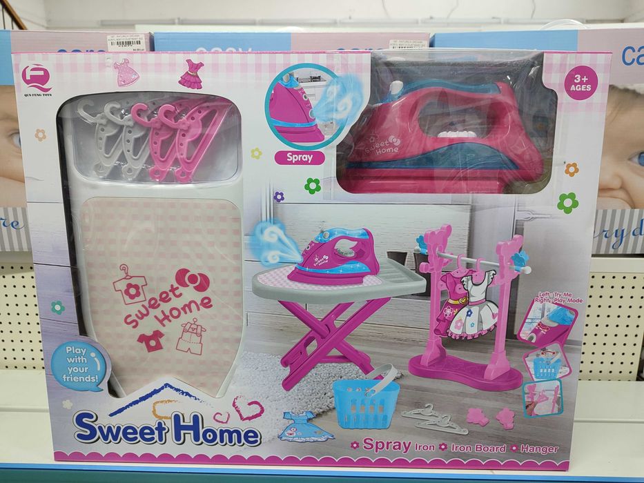 Jucarie Masa de calcat cu fier de calcat si accesorii