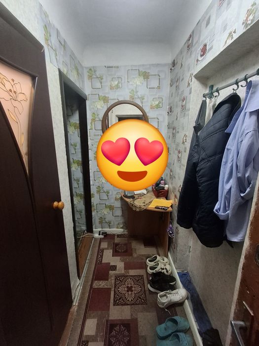 Продам квартиру в районе 3 школы.
