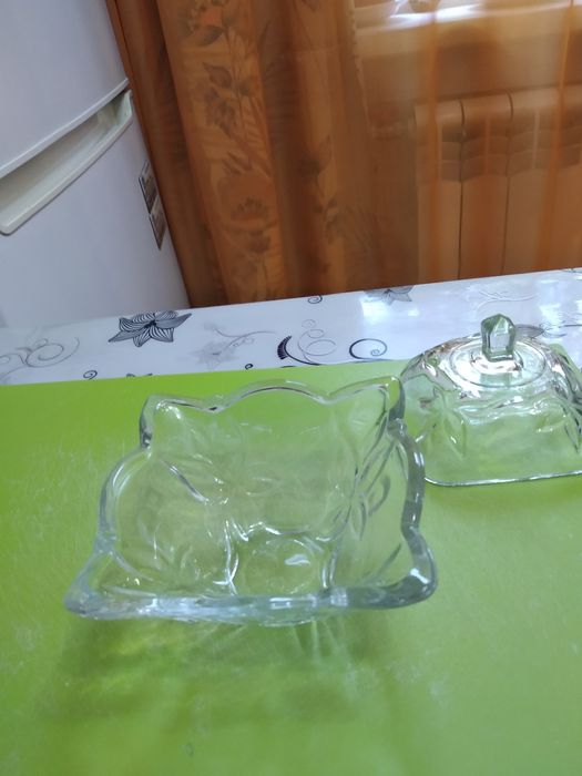 Вазочки стеклянные.