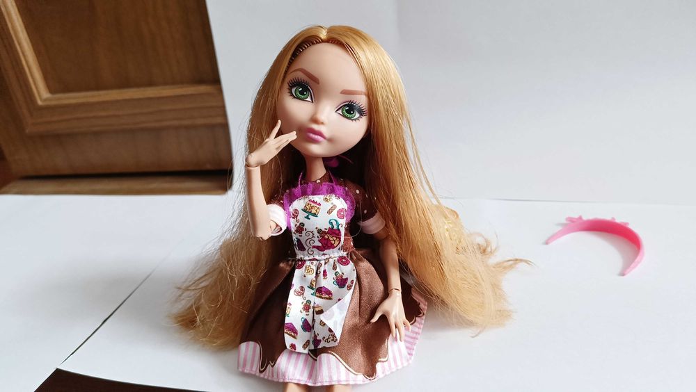 Кукла Эвер Афтер Хай Эшлин Элла