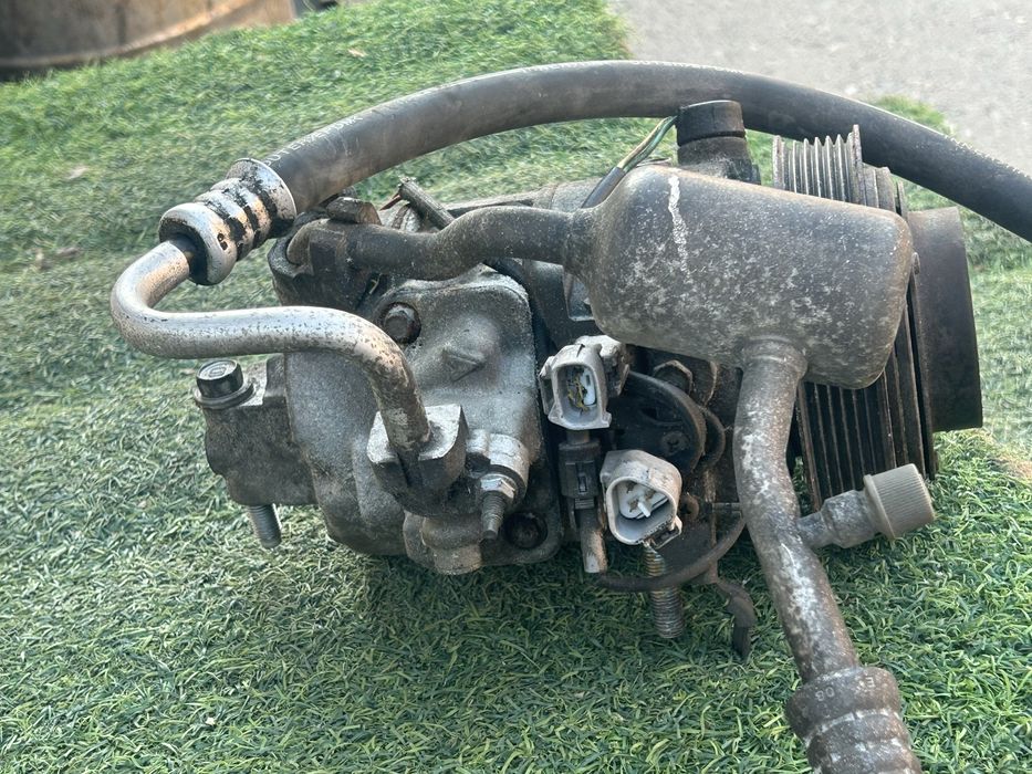 Компрессор кондиционера 3uz-fe
