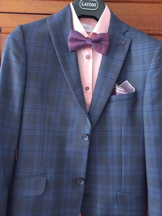 Продаётся Костюм.