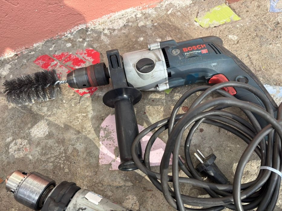 Bormașina Bosh cu ciocan