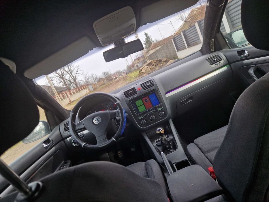 Vând golf 5 2.0,se poate și schimb cu e90