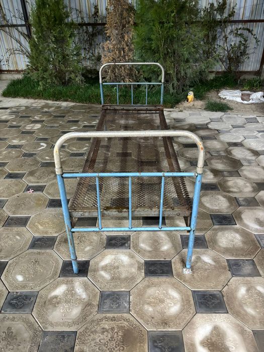 Продам советскую кровать. Самовывоз!