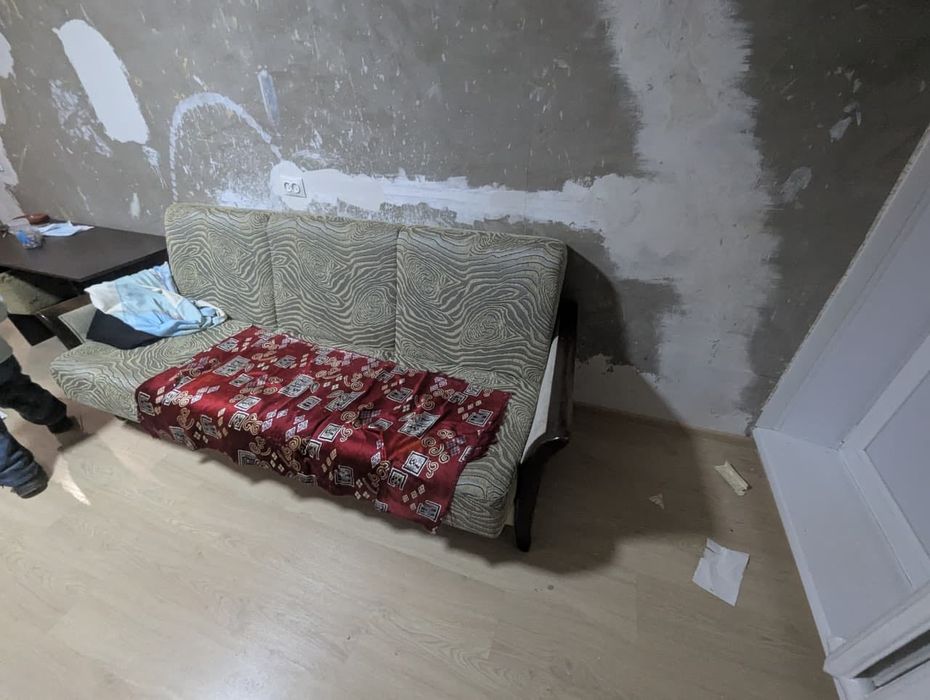 Продам диван и кресла