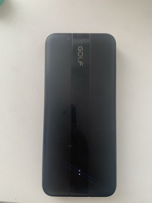 пауэр банк.