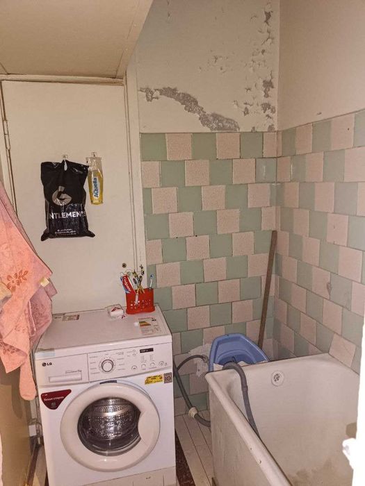 Срочно Продаю 2х-комнат На Лисунова-4 Балкон 1,5*3 Через Банк Можно