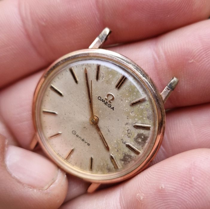 Omega . Омега . Часовник за части .