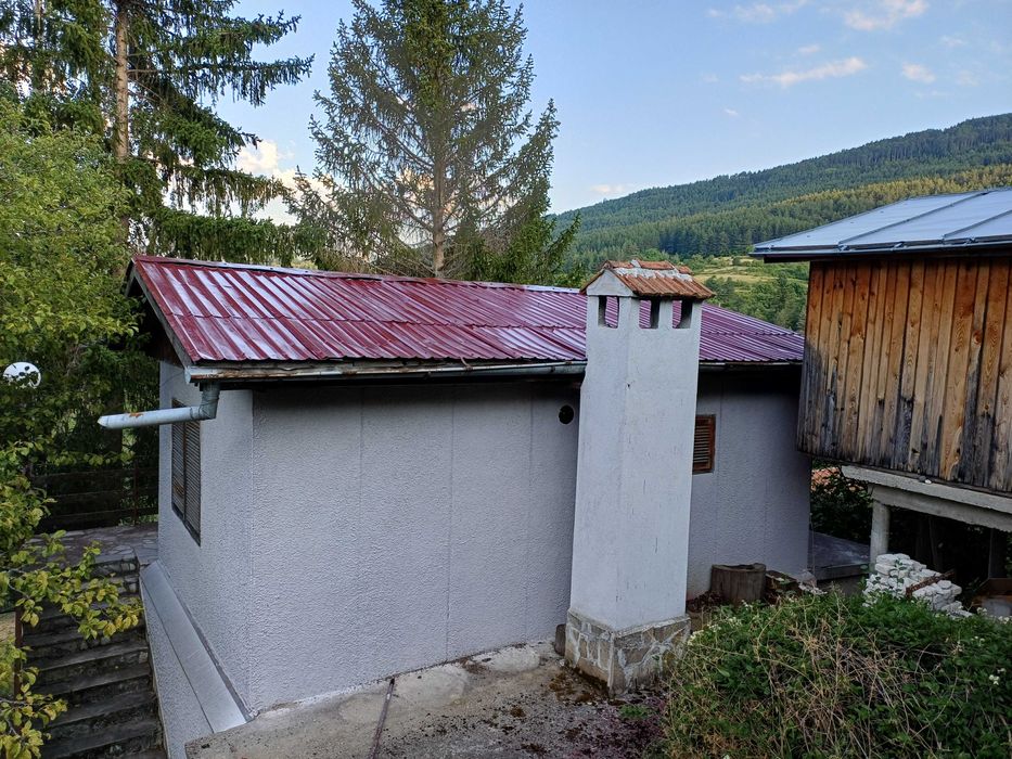 Продавам Вила на 2 етажа в село Малево до Хвойна