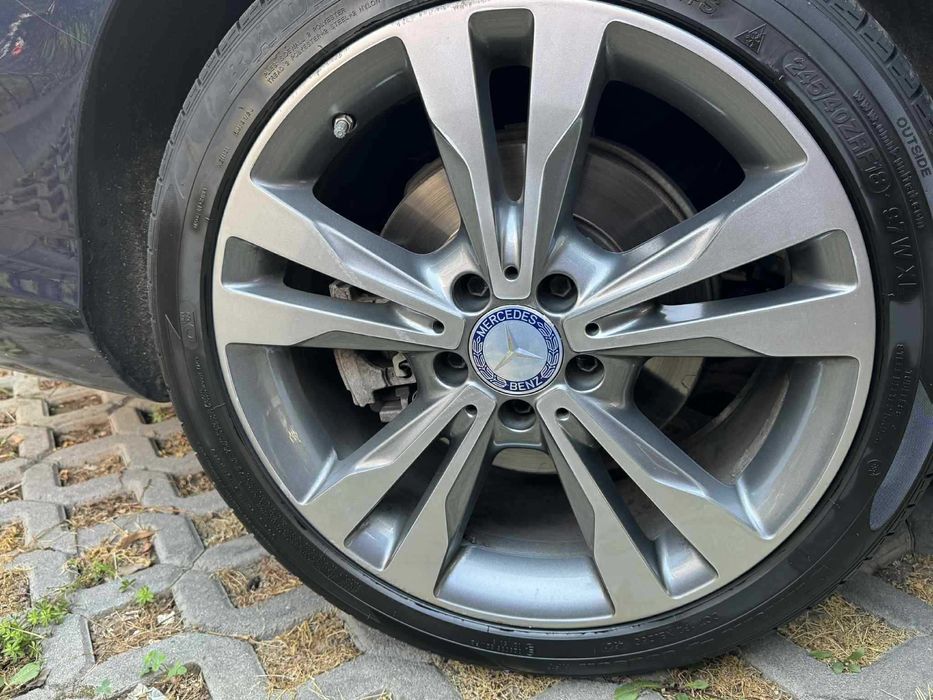 Мерцедес С300L 4Matik седан