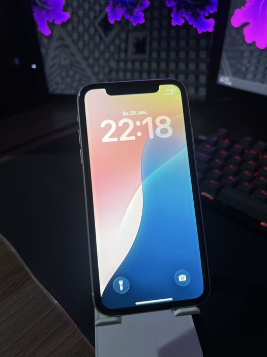 Продам IPhone 11 128гб