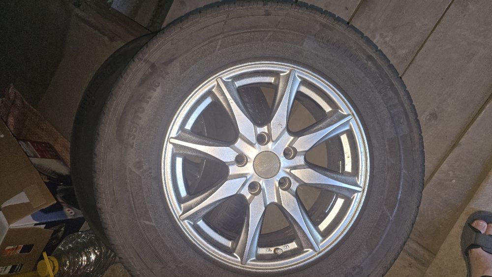 Продам диски с шипами