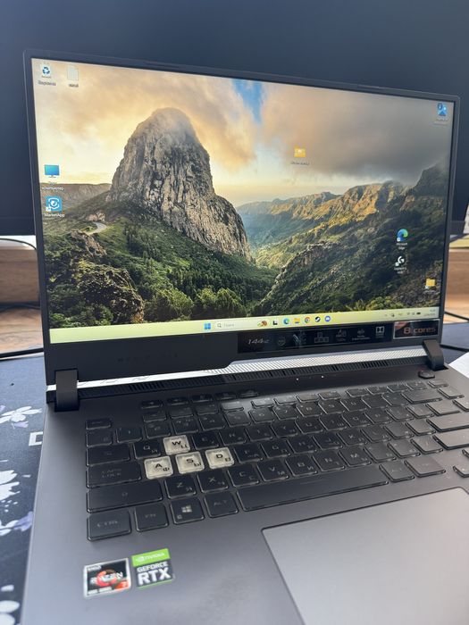 Ноутбук AsusRogStrix