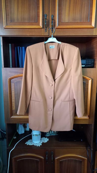 Compleu dama - Marimea 48 - 3piese- Sacou, bluza, fusta