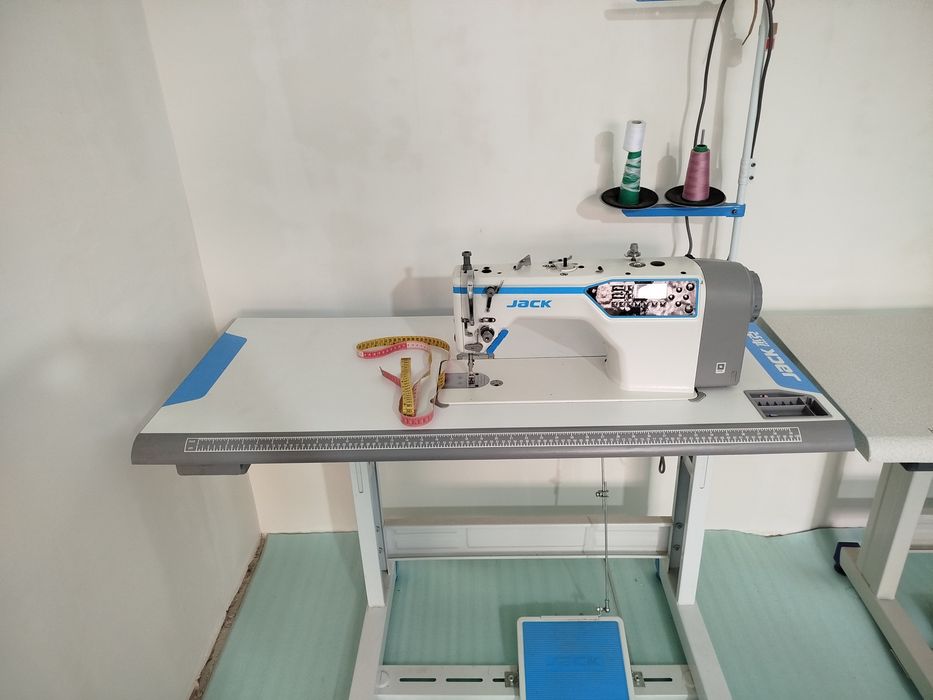 Jack A4B tikuv mashinasi toʻliq avtamat sirochno sotiladi