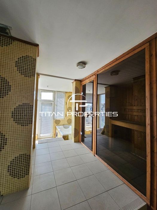Дава се под наем Мезонет в Пловдив, Център - 356 кв.м за 1495.83 € - Снимка #14