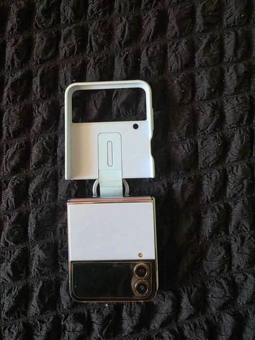 Samsung Z flip 4