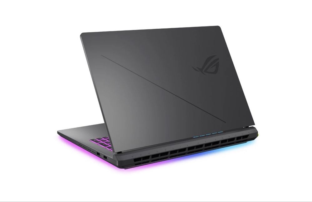 LAPTOP GAMING ASUS rog strix g18 g815lr-s9061
