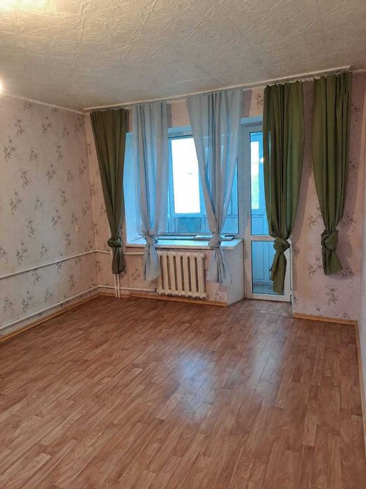 продает двухкомнатная квартира