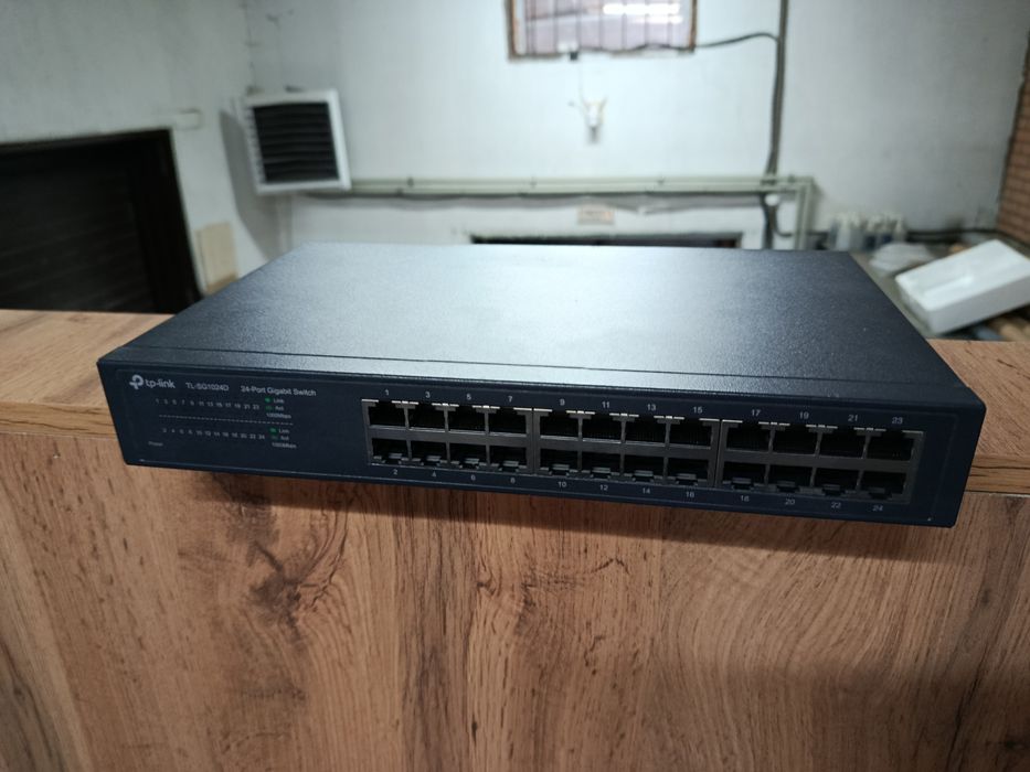 Продается свич 24 порта
