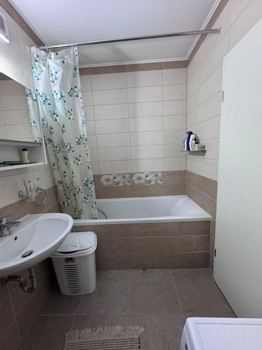 Inchiriez apartament 2 camere - Avantgarden Tractorul