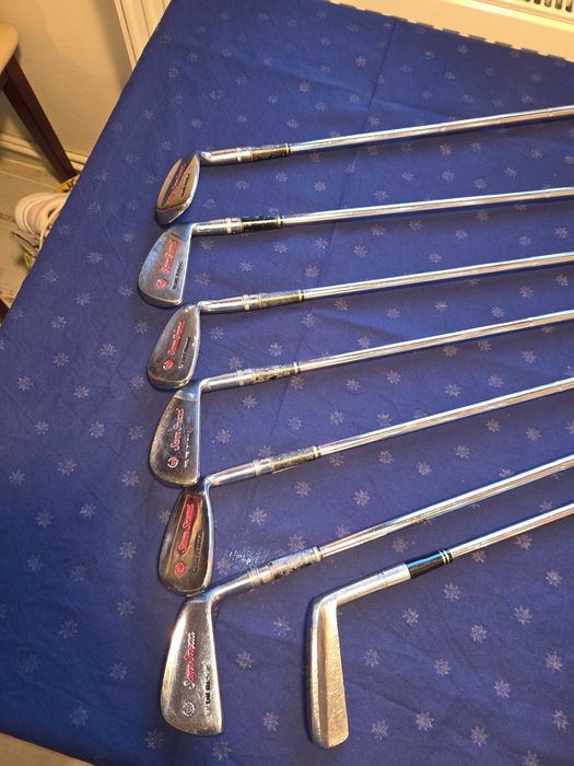 изключително запазени Golf стикове от 60те Wilson Blue Ridge