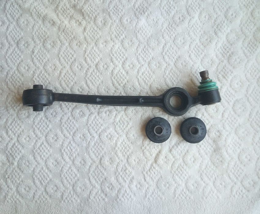 Рычаг подвески на Ауди 100 С3