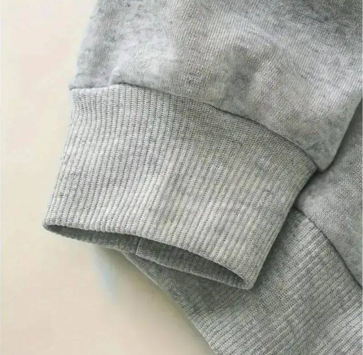 Дамски спортен комплект