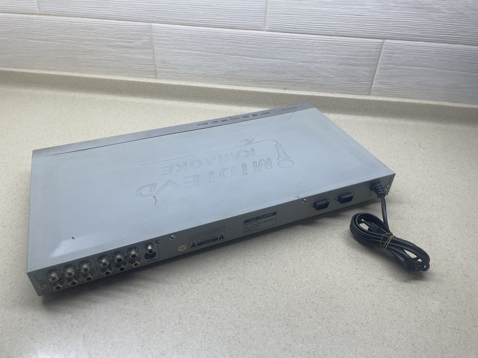 Продам DVD плеер