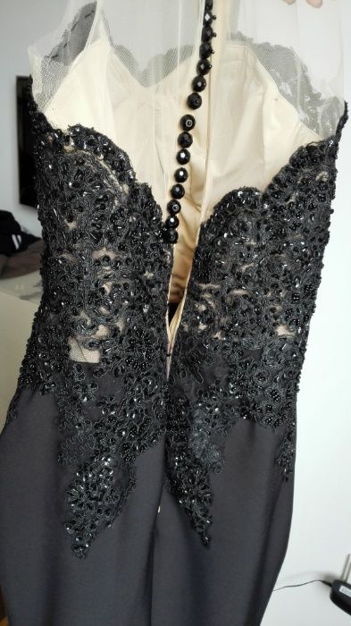 Rochie unicat lucrata manual cu dantela brodata