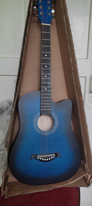 Гитара. Новая.Шестиструнная