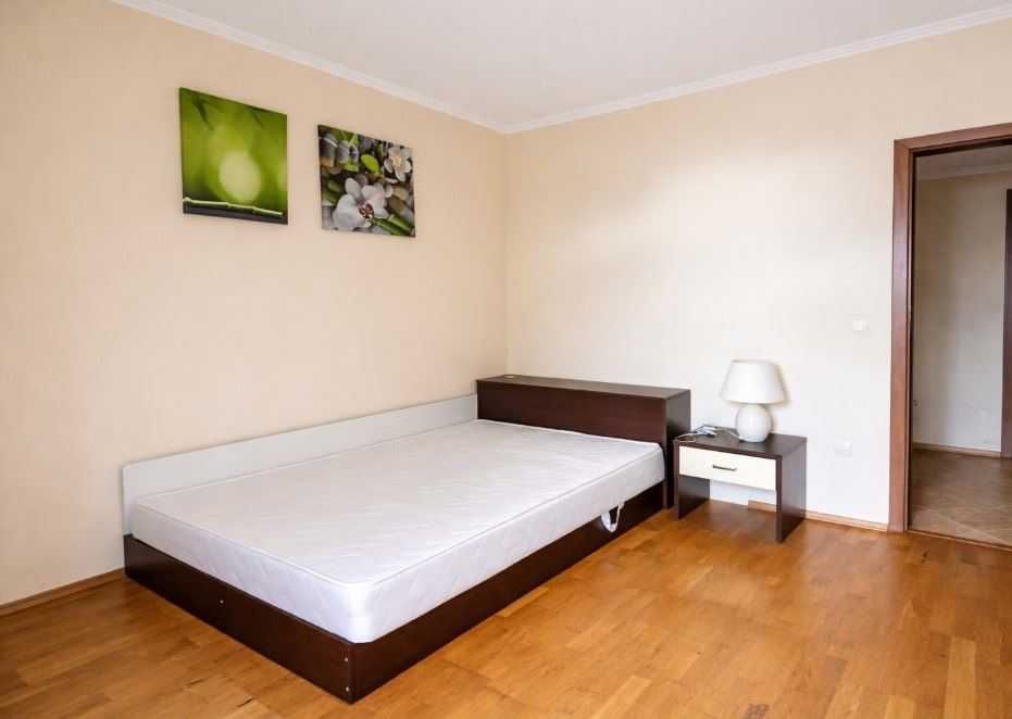 Дава се под наем Тристаен апартамент в София, Бояна - 150 кв.м за 547.23 € - Снимка #4