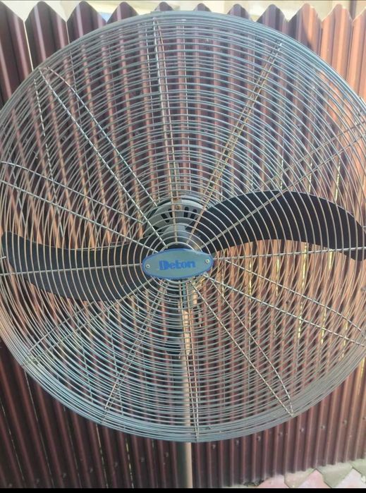 Ventilator puternic Deton