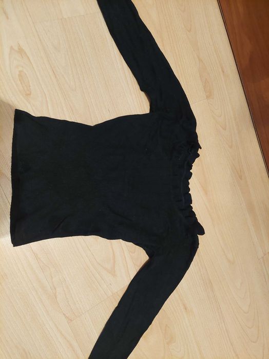 Черна блуза с дълъг ръкав