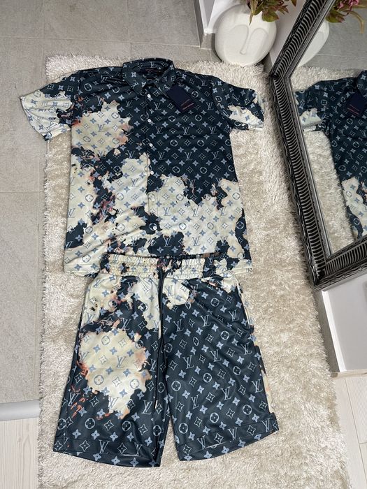 Compleu Louis Vuitton calitate Premium colectie noua