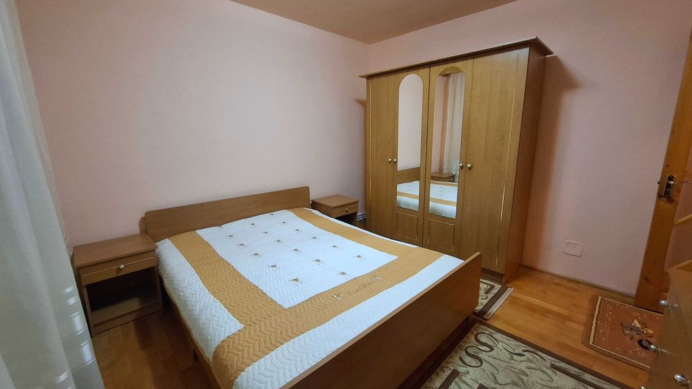 Apartament de închiriat zona Barieră Catedrală