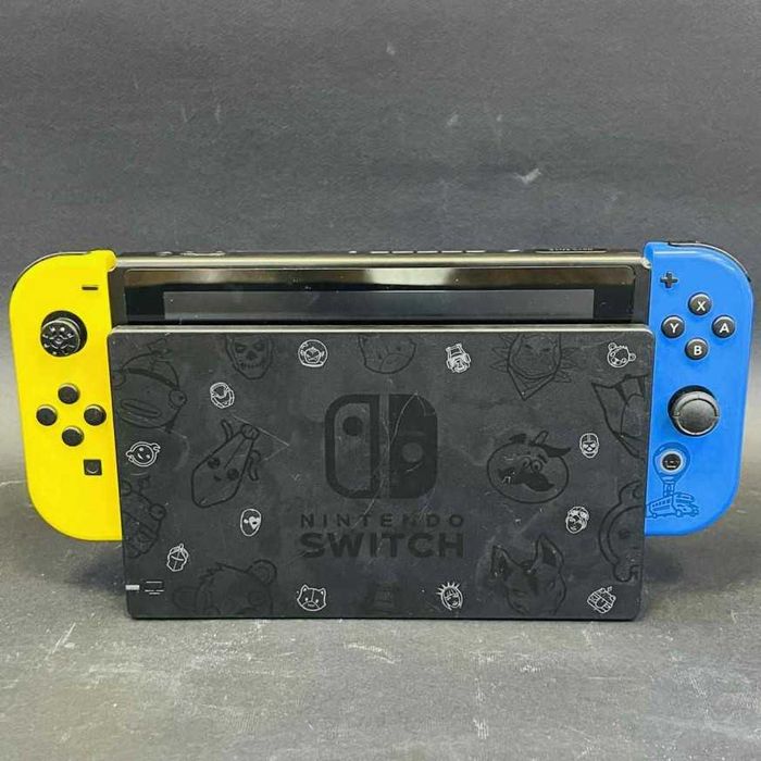 Конзола Nintendo switch HAC-001