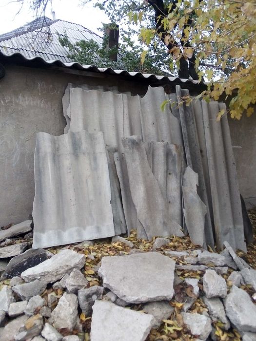 Продам шифер б/у #шифер #смола #картон