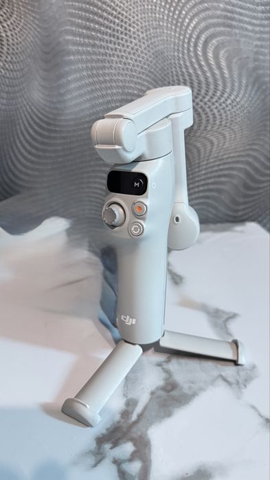 Стабилизатор Dji Osmo Mobile 7