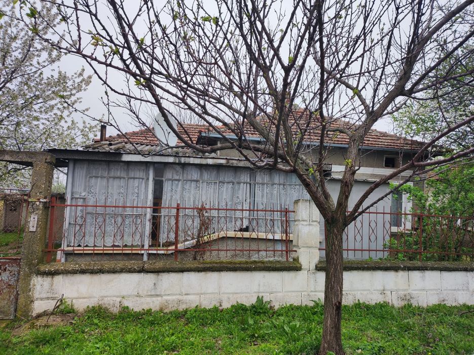 Продава се Къща в с. Беловец, Област Разград - 120 кв.м за 179 €/кв.м - Снимка #1