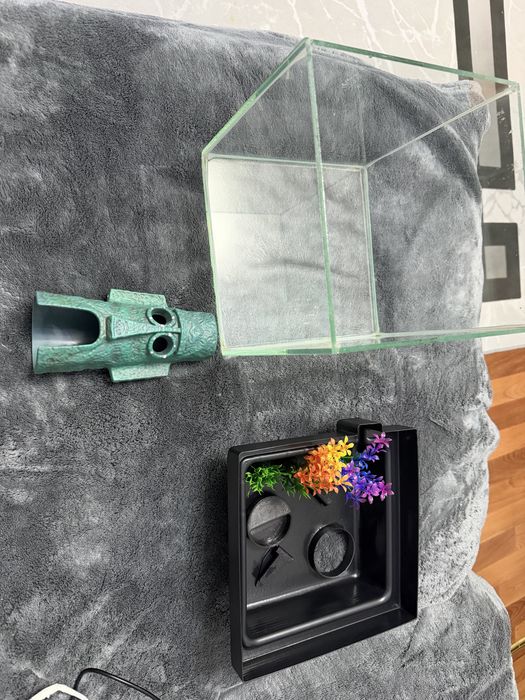 Продам аквариум 10 литров