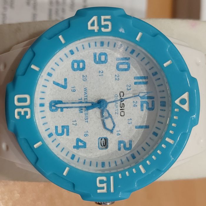 Продам женские часы CASIO