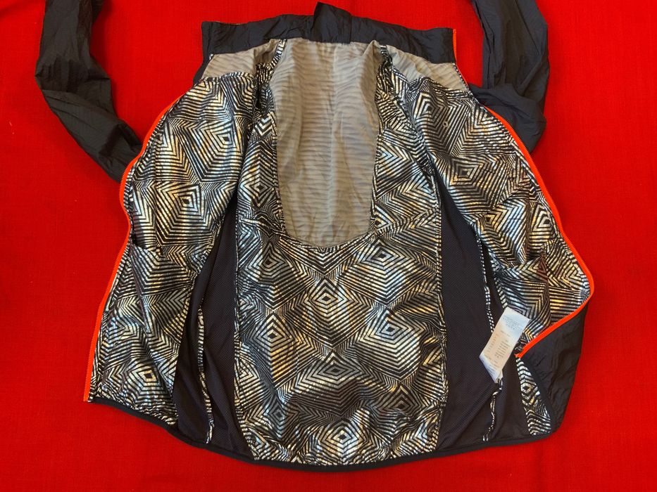 Diadora-оригинално  яке ветровка 52л