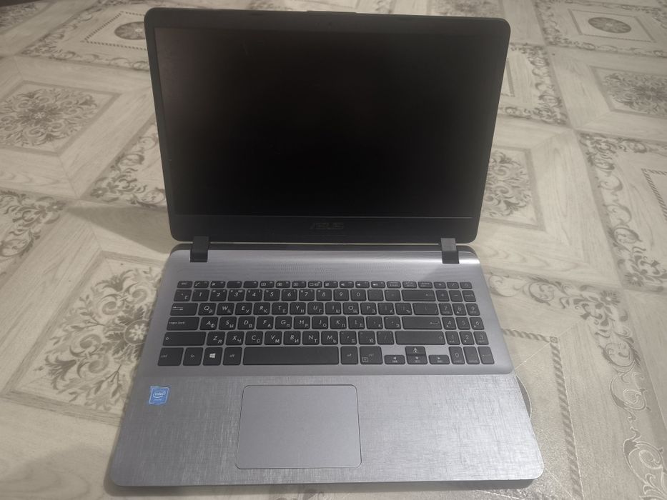 Продам рабочий ноутбук  Asus