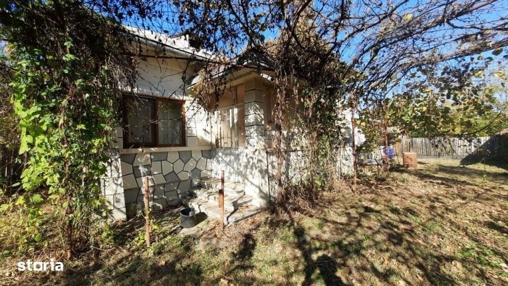 Vând proprietate în sat Brătești, com. Șirna, jud. Prahova